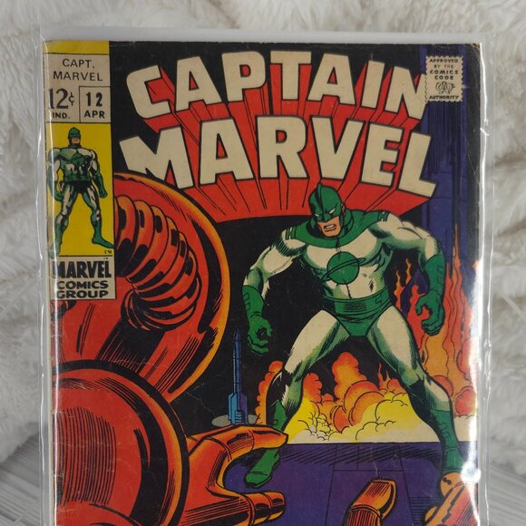 Captain Marvel #12 (1969) Marvel Comics, John Romita Sr. - Picture 13 of 14
